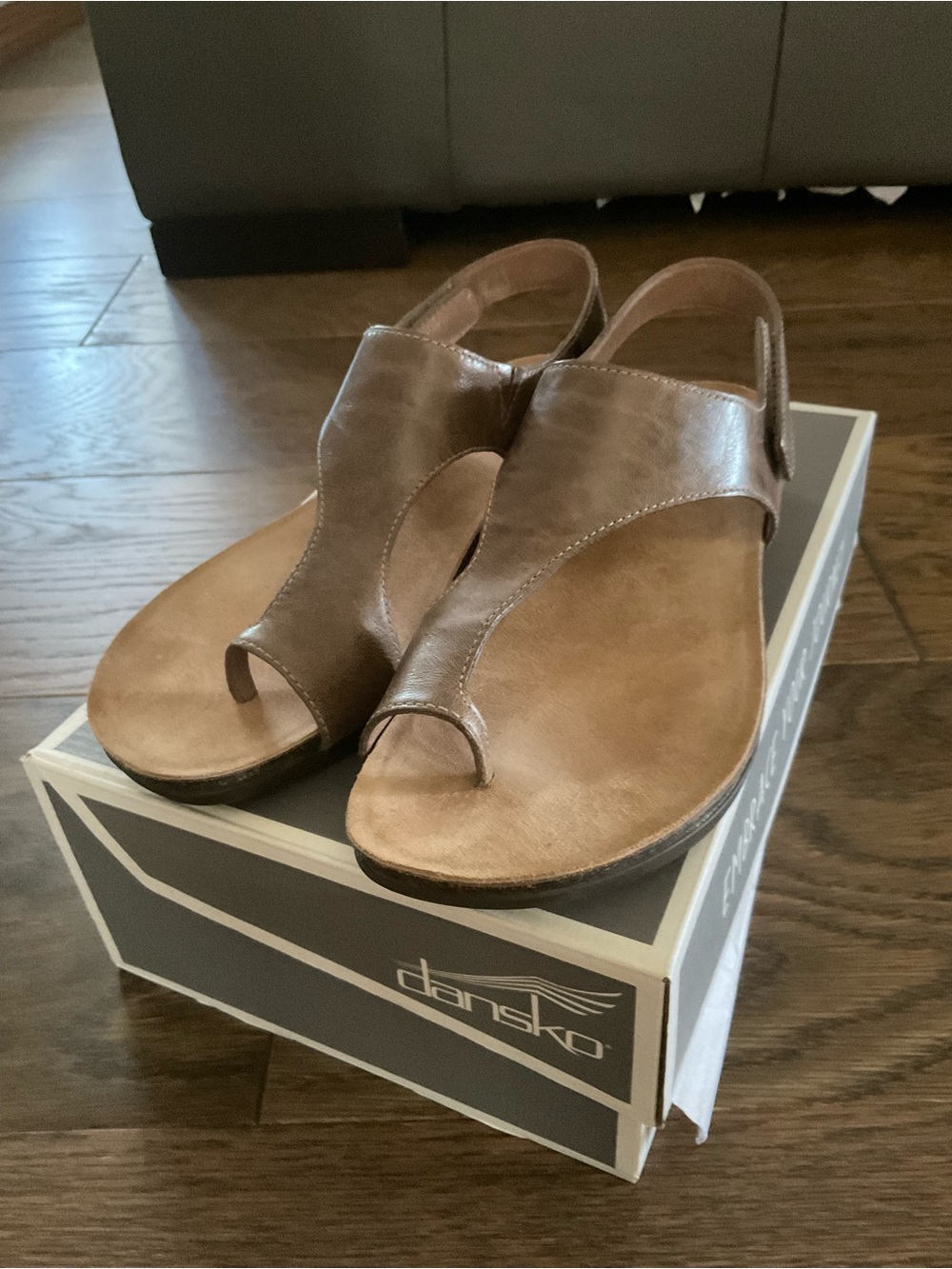 Dansko Reece Leather Sandal
Waxy Burnished Stone 
Size 39
